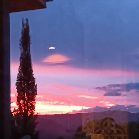Mapleton Peaceful Provence Bnb Eksteriør bilde